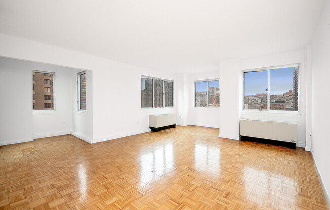 3 beds, 2 baths, 1,295 sqft, $8,250, Unit 19A
