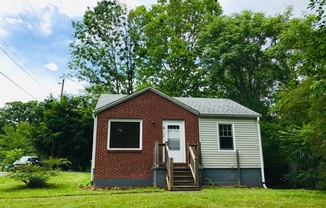 Cozy West Asheville Cottage on Corner Lot