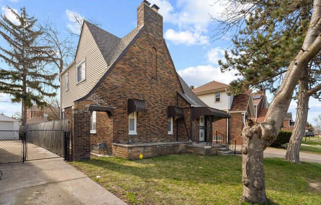 3 Bedroom, 1 Bathroom Home for Lease in Detroit!