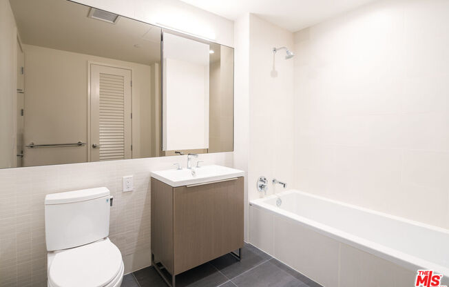 1 bed, 1 bath, 760 sqft, $3,100, Unit 1510