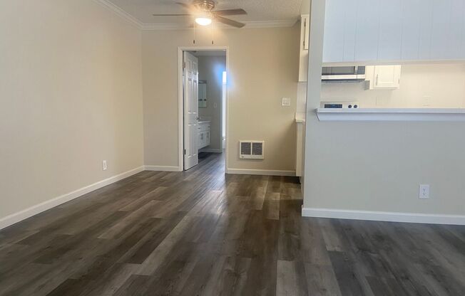 1 bed, 1 bath, 610 sqft, $1,750, Unit 215