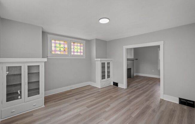 Stunning 3 bedroom home in Carrick available August 15!