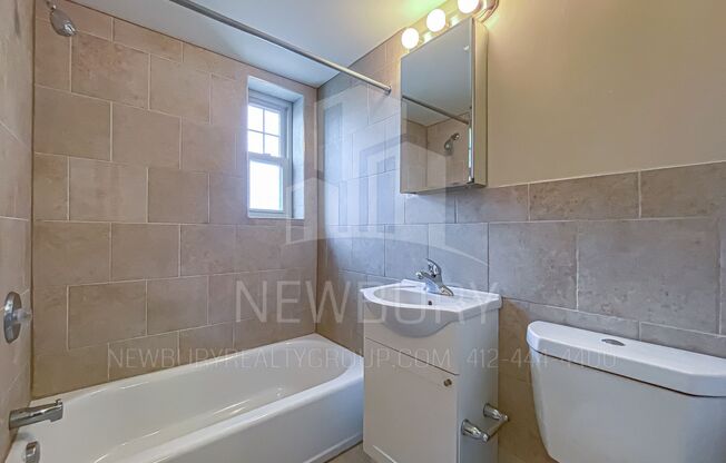 2 beds, 1 bath, 635 sqft, $979, Unit 102-06