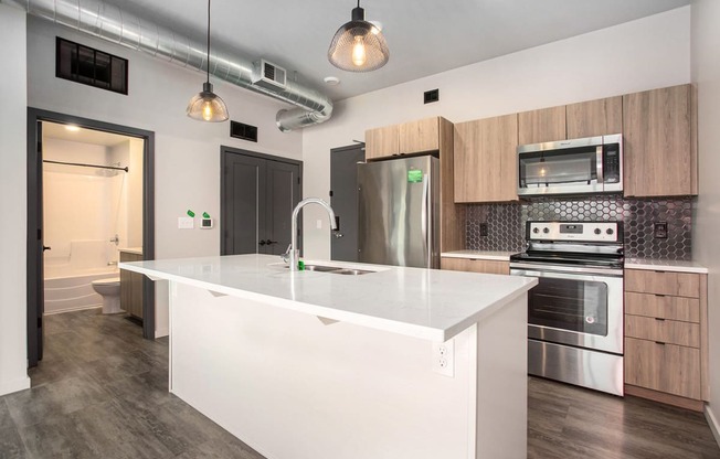 234 Market Apartments In Grand Rapids, MI with Renovated Kitchens