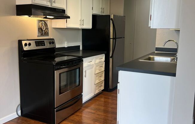 2 beds, 1 bath, 856 sqft, $1,850, Unit 405