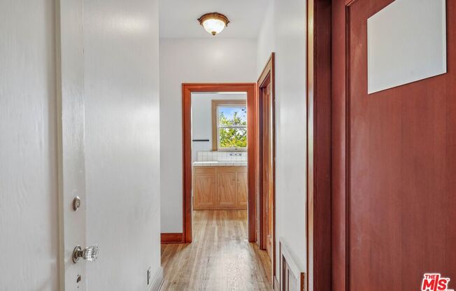 5121 1/2 EAGLE ROCK BLVD