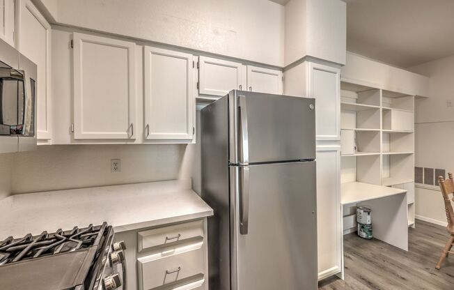1 bed, 1 bath, $1,260, Unit # 1038