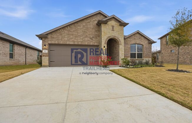Well-Designed 4 Bedroom Single-Story