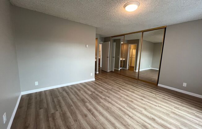 1 bed, 2 baths, 900 sqft, $2,300, Unit 107