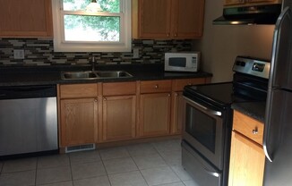 3 beds, 2 baths, $1,700