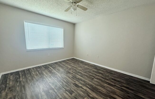 2 beds, 1 bath, $1,550, Unit unit 1604