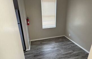 1 bed, 1 bath, $1,300, Unit Unit 8