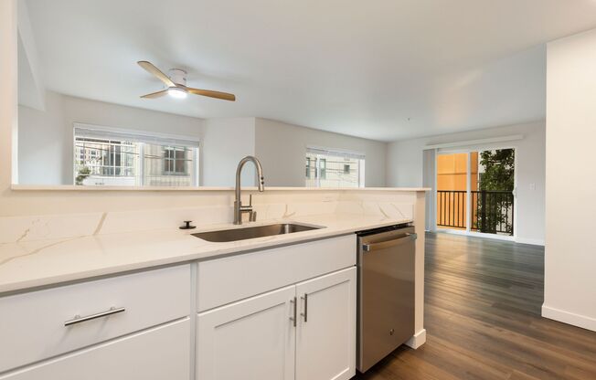 2 beds, 2 baths, 1,005 sqft, $2,895, Unit 307