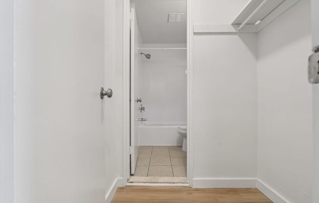 Studio, 1 bath, 282 sqft, $1,295, Unit 311