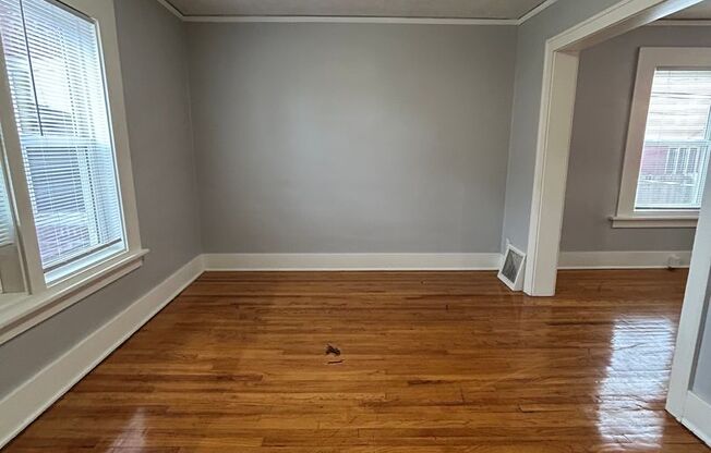 Daisy Terrace Apartments (1110 S. 30th Ave.)