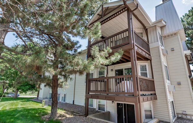 Remodeled 1 bed 1 bath condo for rent at Victoria Crossing Aurora CO. Schedule a tour today