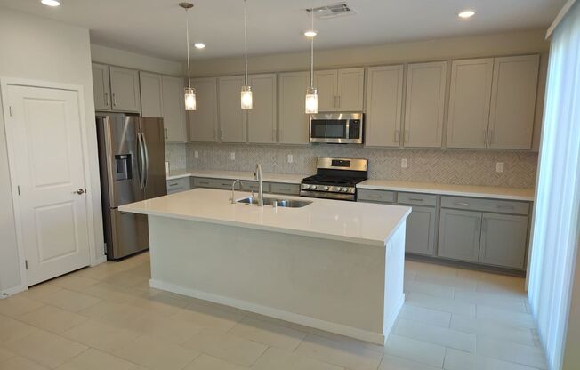 6614 PALMER CREST ST