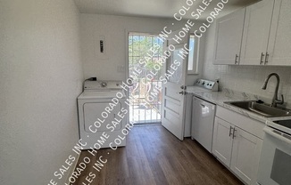 1119 ROSEMARY ST