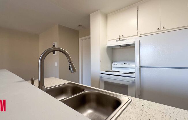 1 bed, 1 bath, 450 sqft, $1,599, Unit 03