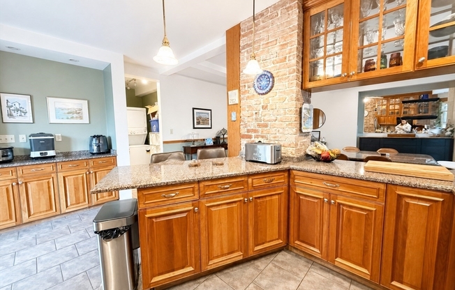 727 E 3 ST