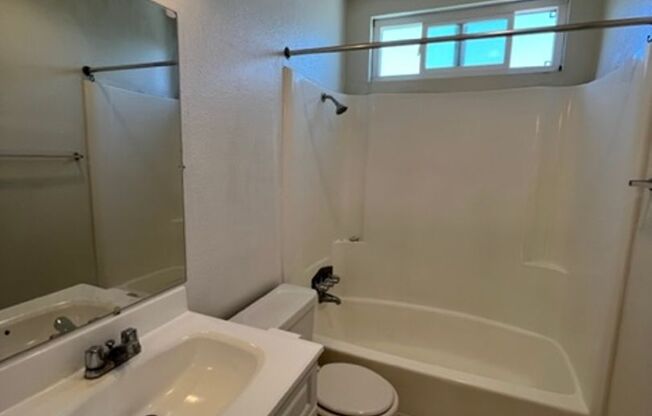 1 bed, 1 bath, $1,995, Unit 8