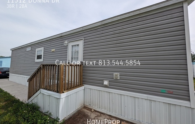 11512 DONNA DR