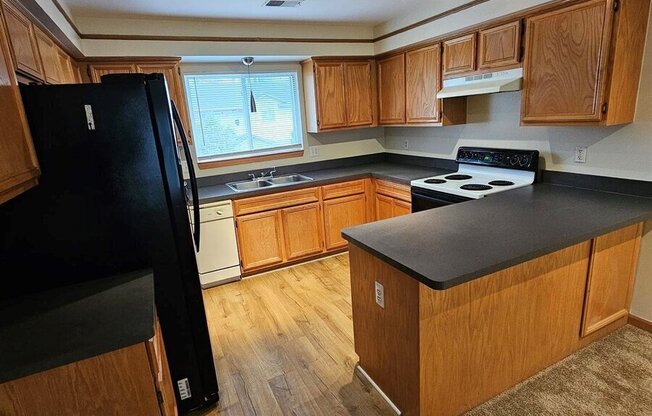 30298 WEDGEWOOD CRES