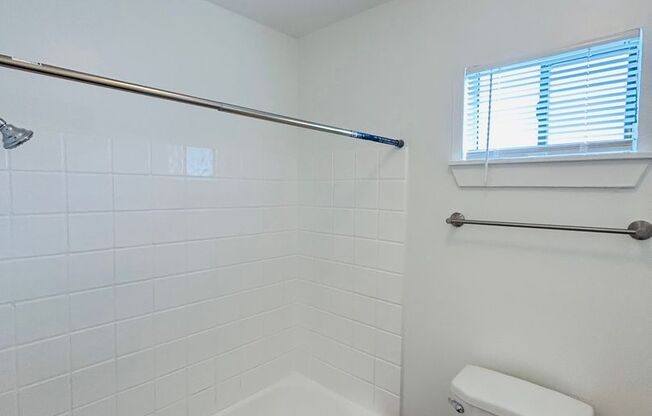 1 bed, 1 bath, $750, Unit MA9137