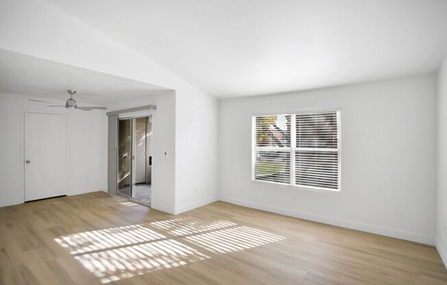 3 Bedroom, 2 Full Bath Condo In Great Location