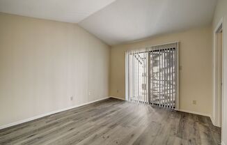 1 bed, 1 bath, 667 sqft, $1,379, Unit 114
