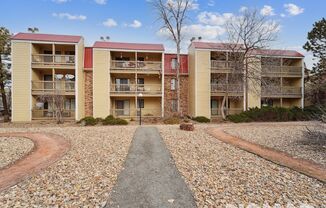 1 Bedroom Condo in Aurora