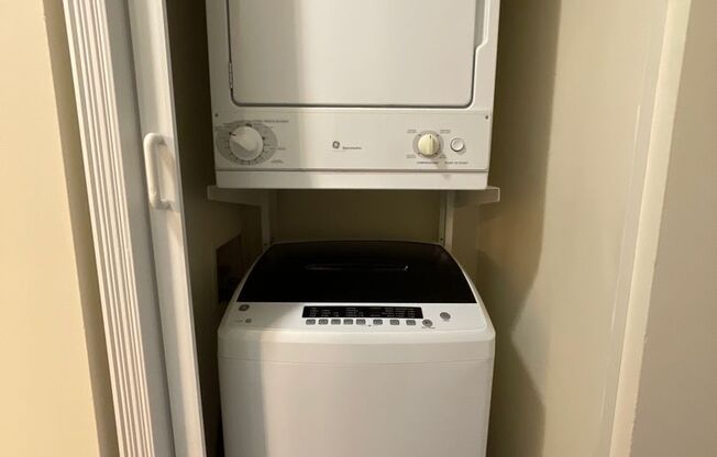 3 beds, 2 baths, 1,152 sqft, $2,350, Unit 14225 #103