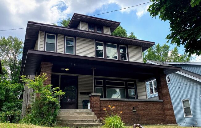 918 Martin Luther King Jr. St SE