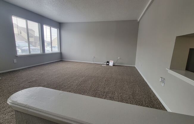 2 beds, 1.5 baths, 954 sqft, $975, Unit 706