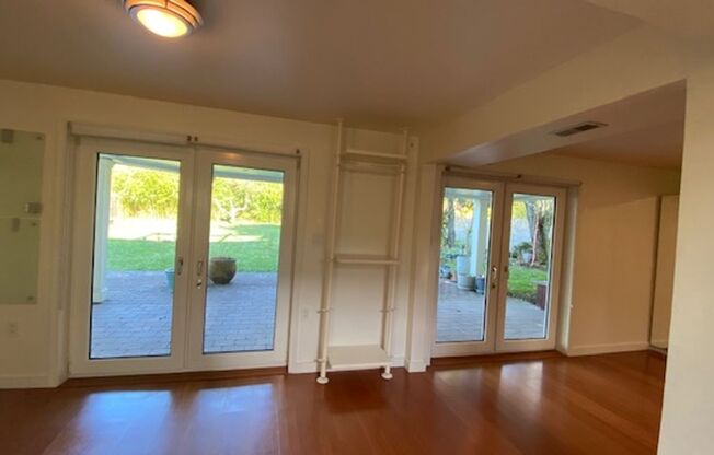3 beds, 3 baths, $4,100