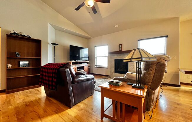 Elegant 3 Bedroom 2.5 Bathroom Home