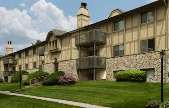 landscaping at apartment complex