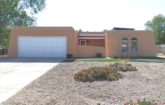 Large 4 Bedroom 2 Bathroom Home In NW Abq!