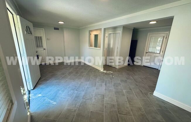 2 beds, 1 bath, $1,350