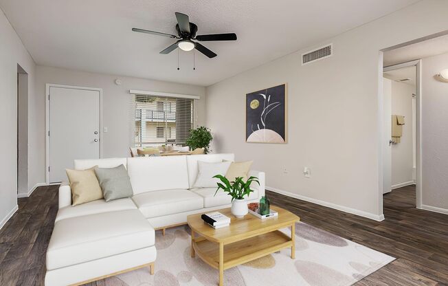 3 beds, 2 baths, 1,098 sqft, $1,800, Unit 34