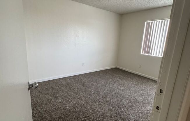 1 bed, 1 bath, 592 sqft, $999, Unit 180