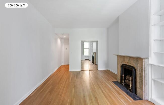 421 E 78 ST