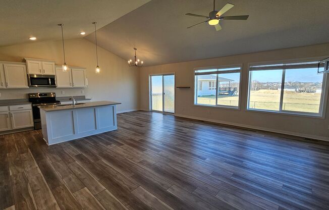 Stunning 4-Bedroom Home in Beautiful Waukee Neighborhood!