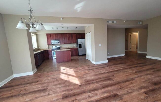 2 beds, 2 baths, 1,931 sqft, $2,900, Unit 123