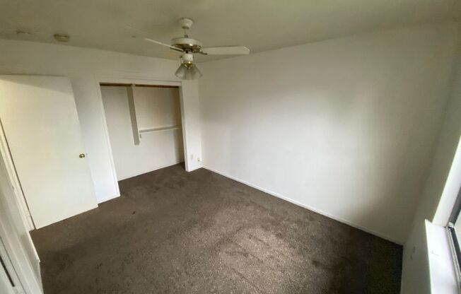 3 beds, 2 baths, $1,500, Unit Apt D