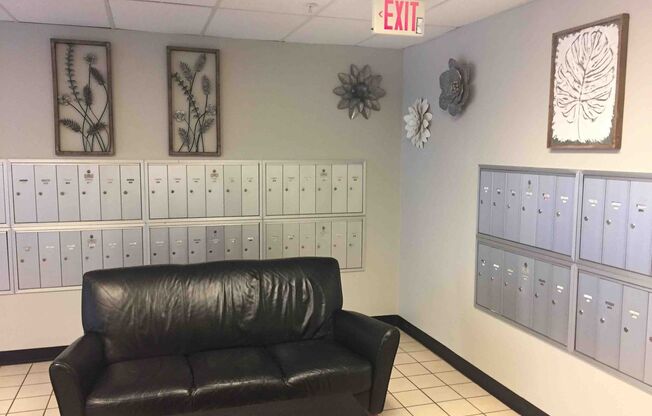 Studio, 1 bath, 462 sqft, $1,295, Unit 305