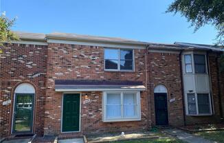 1924 DARNELL DR