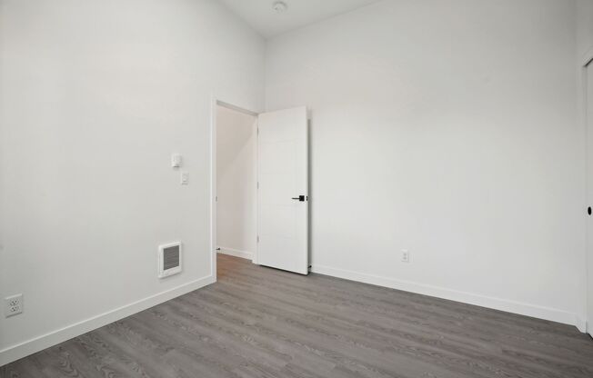 1 bed, 1 bath, 420 sqft, $1,495, Unit 16