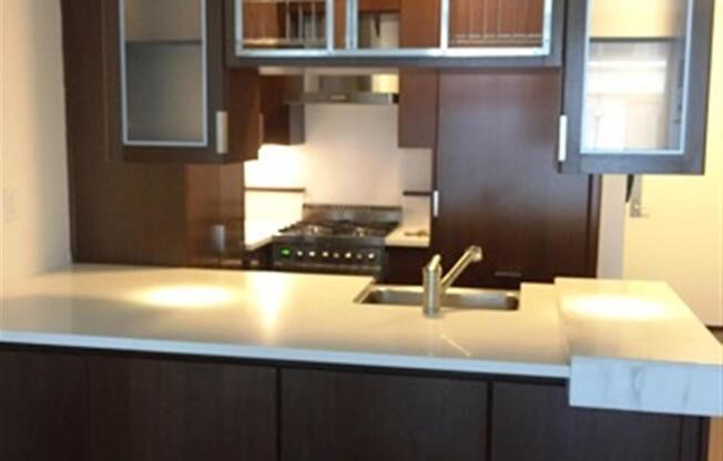 1 bed, 1 bath, 815 sqft, $5,755, Unit 403