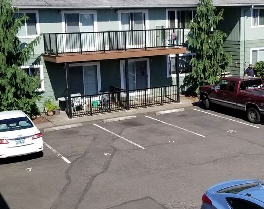 1 bed, 1 bath, $1,000, Unit 2633